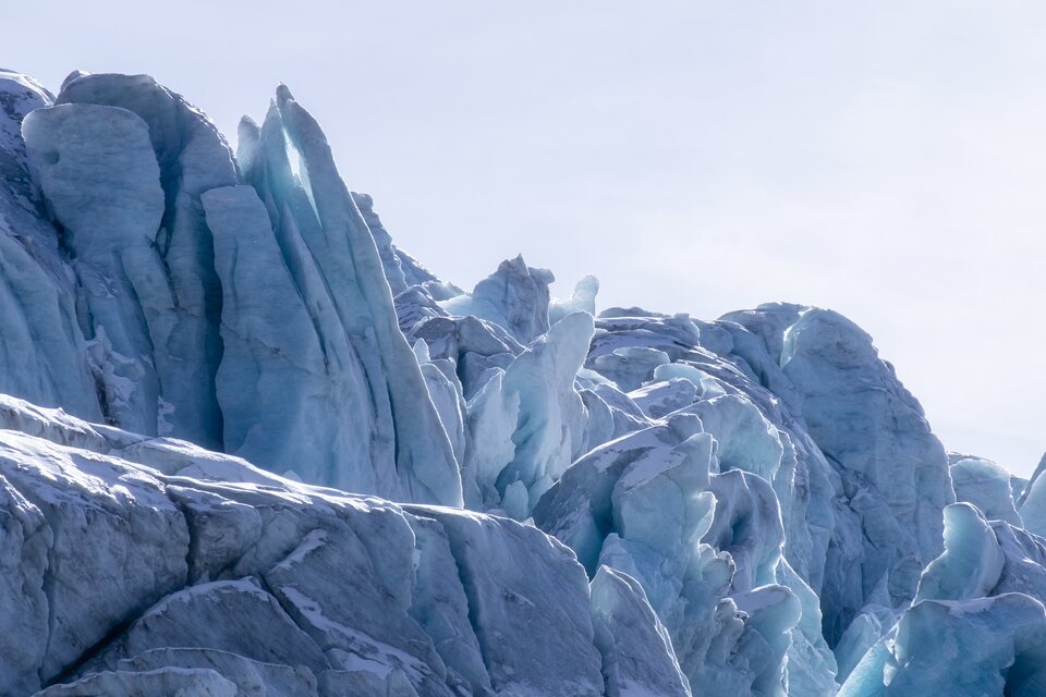 L'éclat glacial des séracs du glacier du Tour