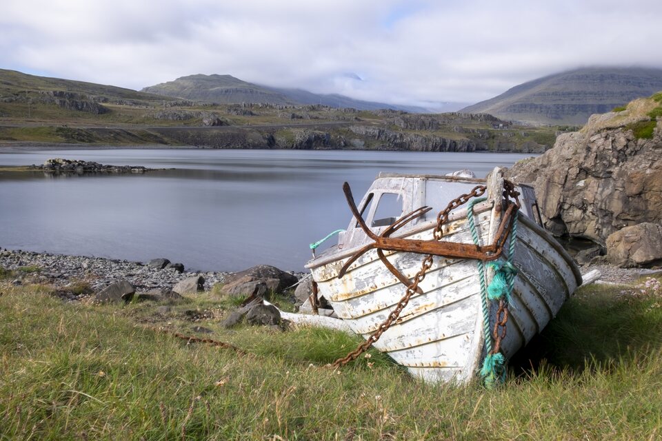 Le bateau abandonné